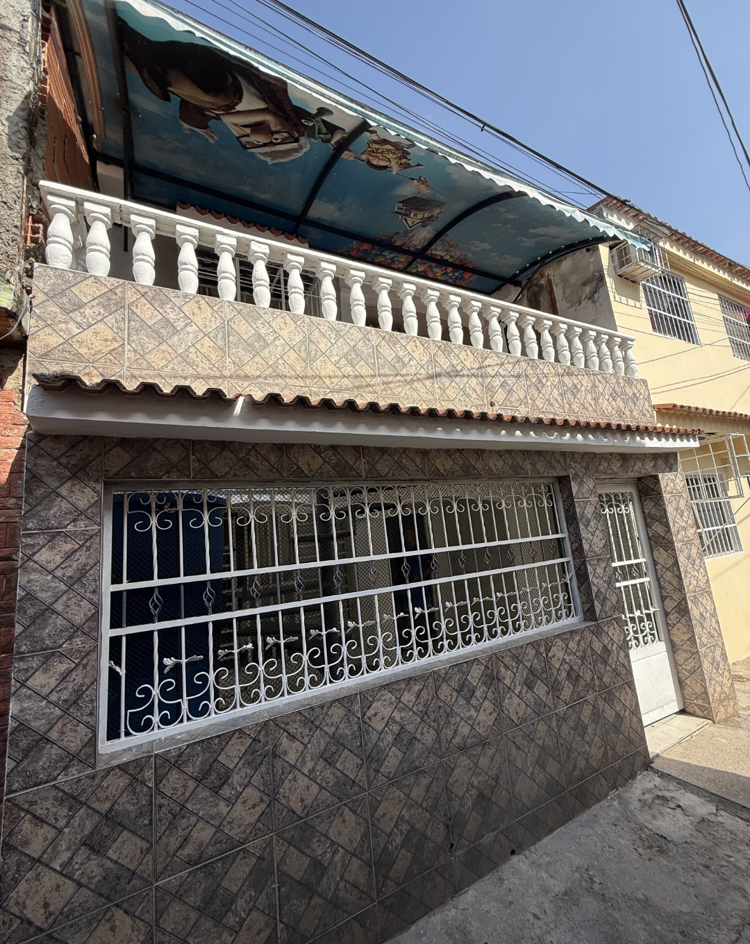Casa de 2 niveles en La Isabelica